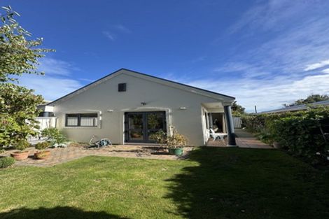 Photo of property in 275 Memorial Avenue, Burnside, Christchurch, 8053