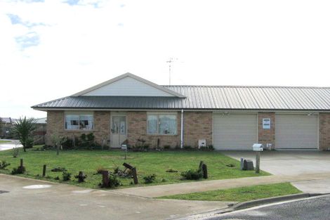 Photo of property in 6 Kittyhawk Place, Melville, Hamilton, 3206