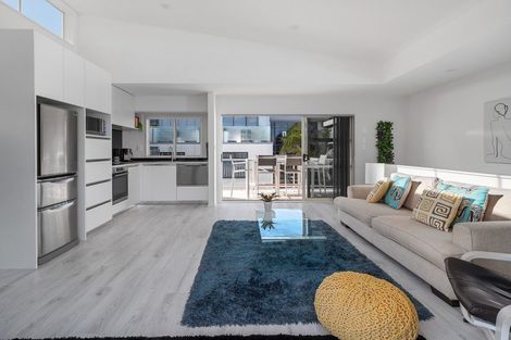 Photo of property in 5/47 Marine Parade, Mount Maunganui, 3116