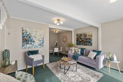 Photo of property in 16 Wagon Road, Stokes Valley, Lower Hutt, 5019