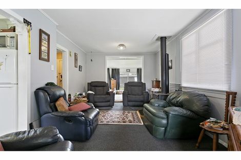 Photo of property in 37 Te Rangitautahanga Road, Turangi, 3334