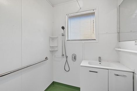 Photo of property in 1/2 Lomax Place, Islington, Christchurch, 8042