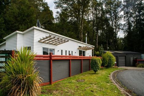 Photo of property in 33 Moore Street, Ohakune, 4625