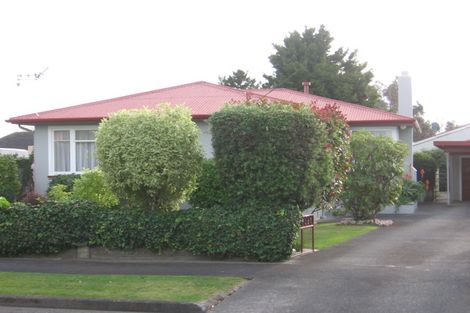 Photo of property in 8 Dorset Crescent, Hokowhitu, Palmerston North, 4410