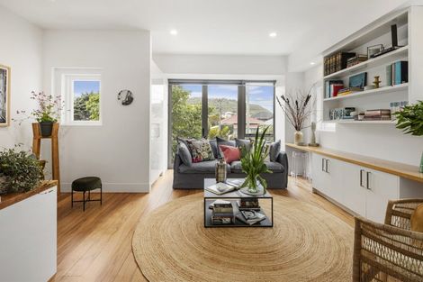 Photo of property in 26 Severn Street, Island Bay, Wellington, 6023
