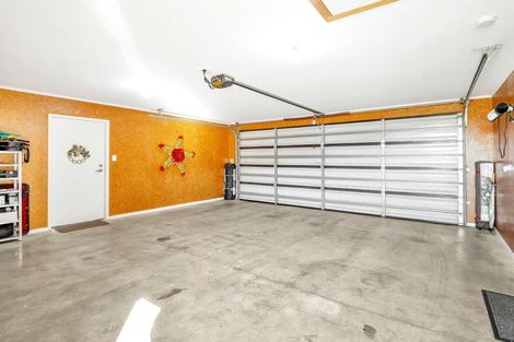 Photo of property in 28 Macdonald Heights, Feilding, 4702