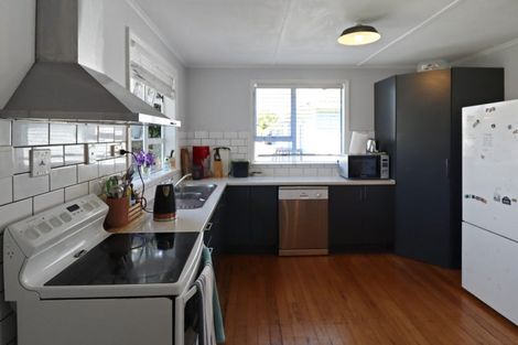 Photo of property in 66 Rata Street, Naenae, Lower Hutt, 5011