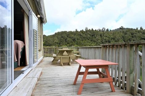 Photo of property in 6 Gladstone Street, Westport, 7825