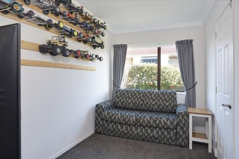 Photo of property in 4 Sophora Place, Totara Heights, Auckland, 2105