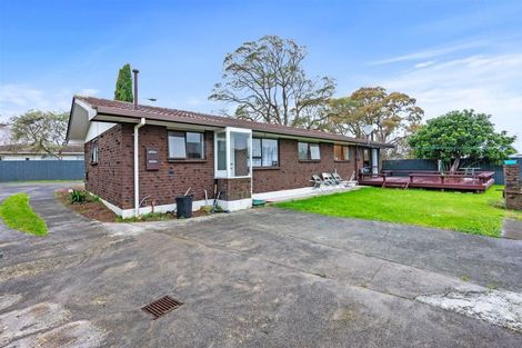 Photo of property in 12 Gloaming Place, Conifer Grove, Takanini, 2112