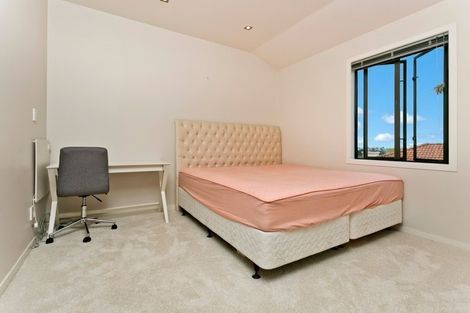 Photo of property in Point Ridge, 19/130 Gills Road, Albany Heights, Auckland, 0632