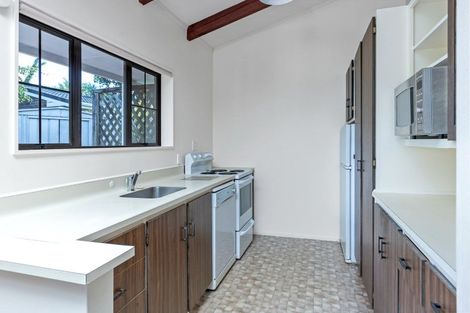 Photo of property in 12 Skipage Grove, Featherston, 5710