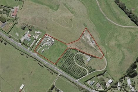 Photo of property in 180 Te Horo Beach Road, Te Horo, Otaki, 5581