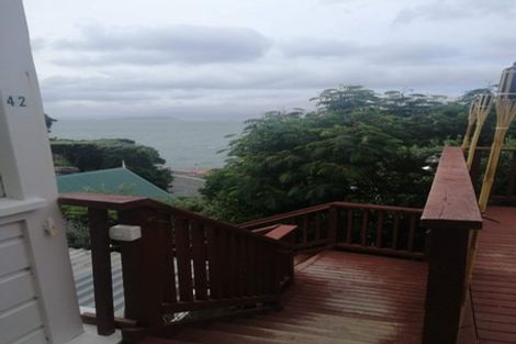 Photo of property in 42 Evans Bay Parade, Roseneath, Wellington, 6021