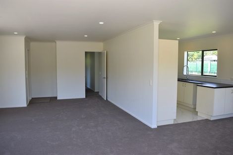 Photo of property in 37 Waikawa Beach Road, Manakau, Levin, 5573