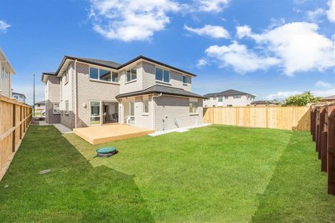 Photo of property in 70 Donegal Park Drive, Flat Bush, Auckland, 2019