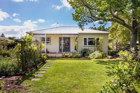 Photo of property in 206 Vogel Street, Roslyn, Palmerston North, 4414