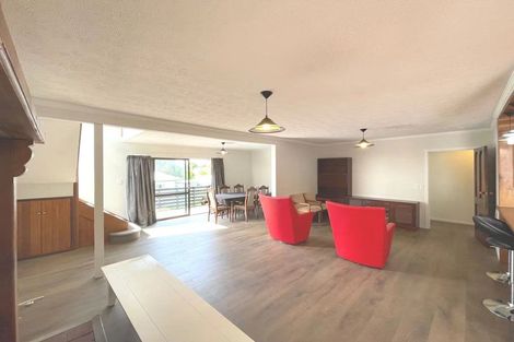 Photo of property in 122 Triangle Road, Massey, Auckland, 0614