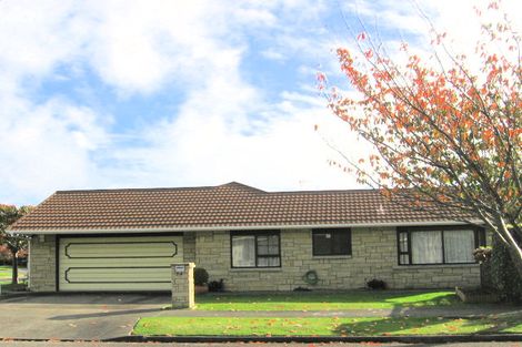 Photo of property in 24 Awanui Drive, Waikanae, 5036