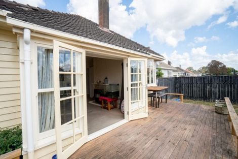 Photo of property in 95 Clyde Crescent, Roslyn, Palmerston North, 4414