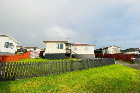 Photo of property in 1/6 Myna Place, Weymouth, Auckland, 2103