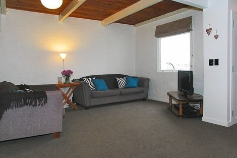 Photo of property in 18/10 Pitarua Street, Thorndon, Wellington, 6011