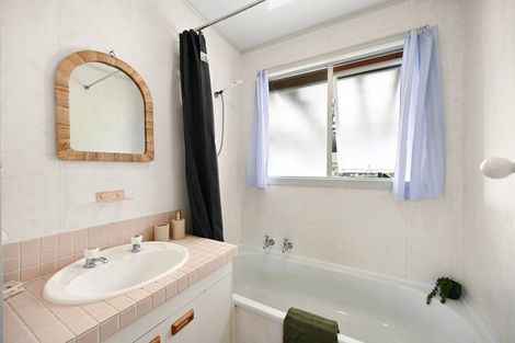 Photo of property in 4 Totara Drive, St Andrews, Hamilton, 3200