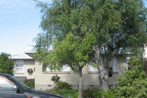 Photo of property in 15 Clipper Place, Redwood, Christchurch, 8051