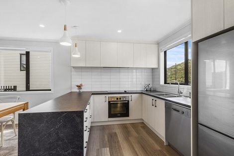 Photo of property in 30 Bee Lane, Whitby, Porirua, 5024