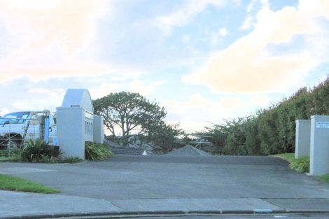 Photo of property in 65 Matija Place, Red Beach, 0932