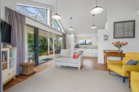 Photo of property in 16 Cowley Drive, Leamington, Cambridge, 3432