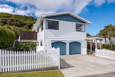 Photo of property in 20 Kaitangata Crescent, Kelson, Lower Hutt, 5010