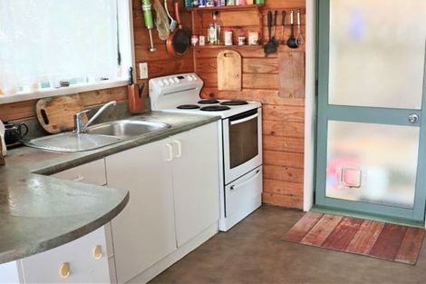 Photo of property in 916 Pollen Street, Thames, 3500