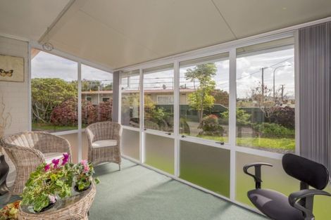 Photo of property in 628/628a Queen Street East, Levin, 5510