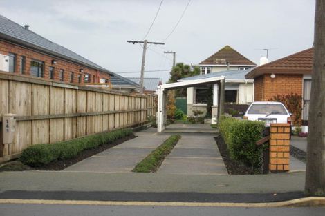 Photo of property in 141 Macandrew Road, South Dunedin, Dunedin, 9012