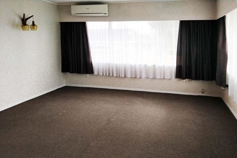 Photo of property in 1/11 Ashdown Place, Pahurehure, Papakura, 2113
