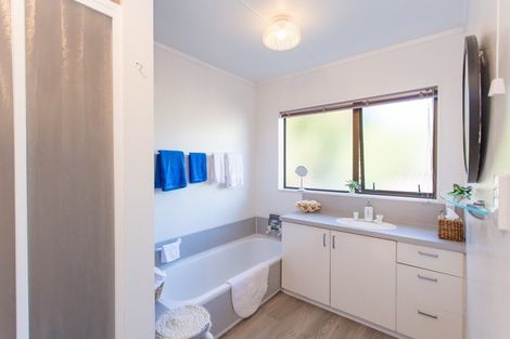 Photo of property in 54 Maxwell Avenue, Durie Hill, Whanganui, 4500