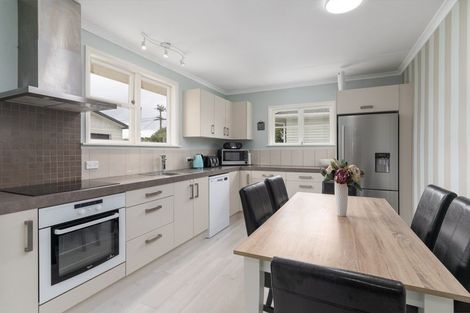 Photo of property in 43 Gordon Street, Lansdowne, Masterton, 5810