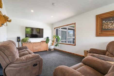 Photo of property in 42 Island View Road, Western Heights, Rotorua, 3015