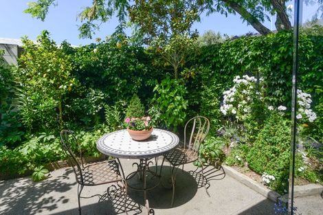 Photo of property in 25a Chambers Street, Havelock North, 4130