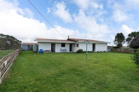 Photo of property in 246 Kawiu Road, Levin, 5510