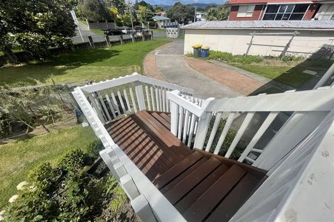 Photo of property in 1/1 Ribblesdale Road, Henderson, Auckland, 0612