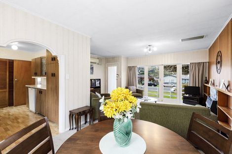 Photo of property in 170 George Street, Stokes Valley, Lower Hutt, 5019