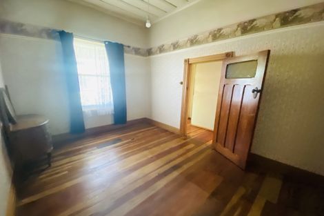 Photo of property in 32 Kitchener Road, Waiuku, 2123