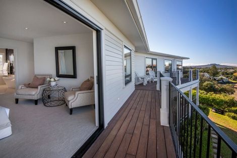 Photo of property in 31a Stanley Point Road, Stanley Point, Auckland, 0624
