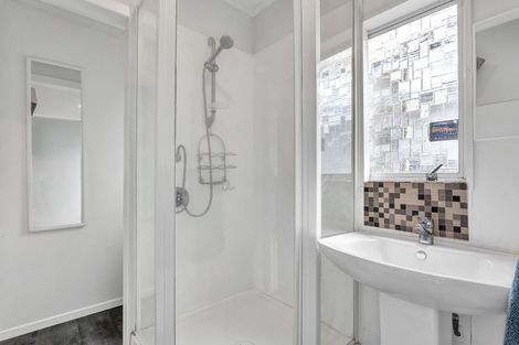 Photo of property in 57 Queens Road, Glen Avon, New Plymouth, 4312