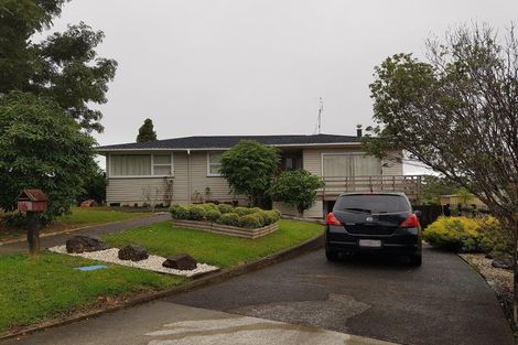 Photo of property in 27 Juniper Road, Sunnynook, Auckland, 0620