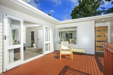 Photo of property in 33 Diana Drive, Glenfield, Auckland, 0627