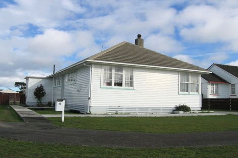 Photo of property in 10 Avon Terrace, Roslyn, Palmerston North, 4414