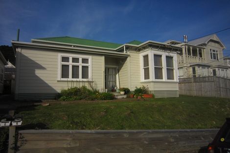 Photo of property in 15 Porritt Avenue, Mount Victoria, Wellington, 6011
